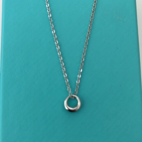 NewSterling silver circle necklace - Picture 1 of 4